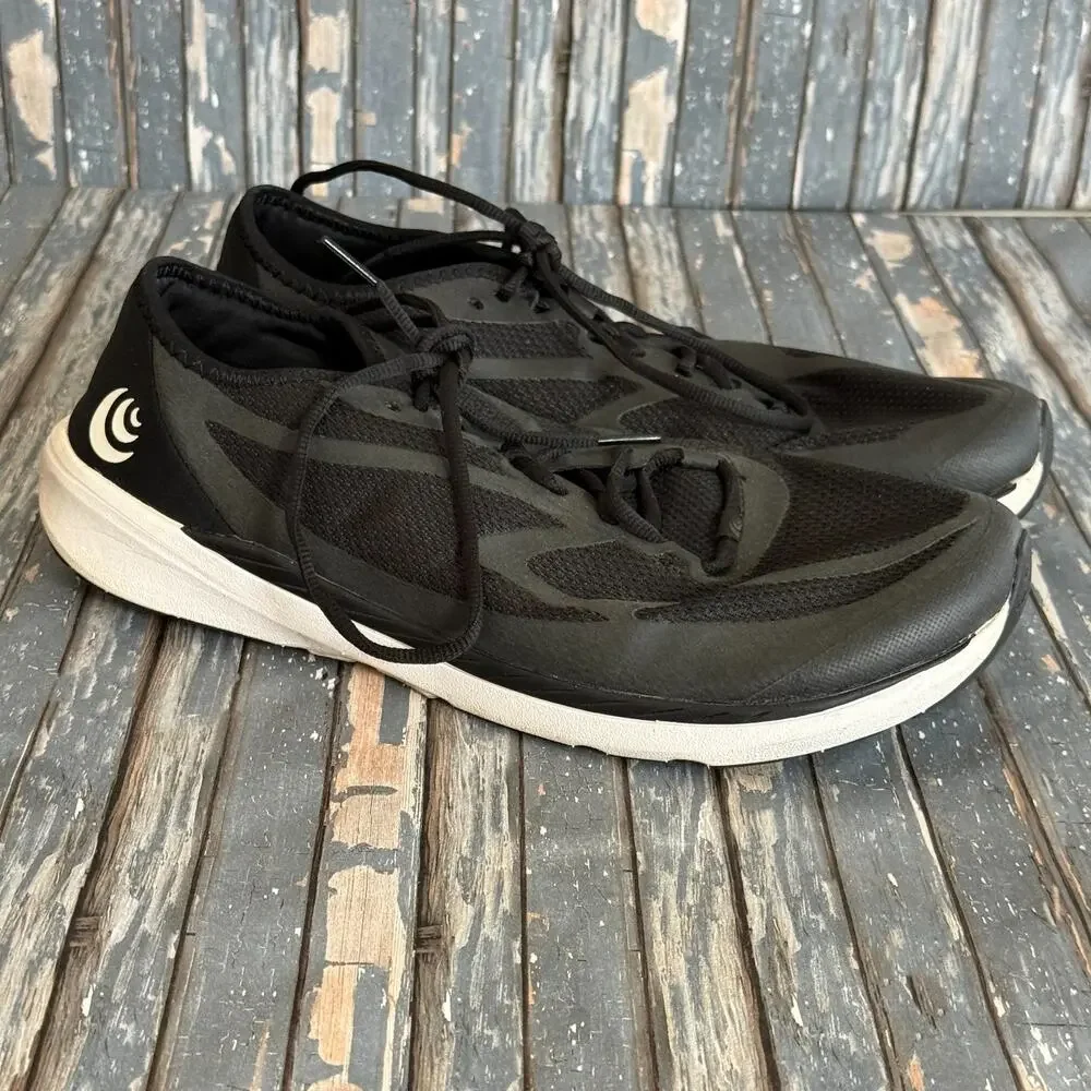 Topo Athletic ST-4 Running Shoes Mens 10.5 Black Cushioned Minimalist Zero Drop